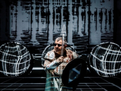Giancarlo Cauteruccio in Eneide di Krypton