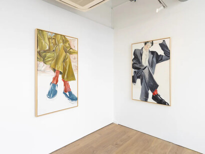 Luella Bartley, Dressing for pleasure, exhibition view. Courtesy of Kristin Hjellegjerde Gallery