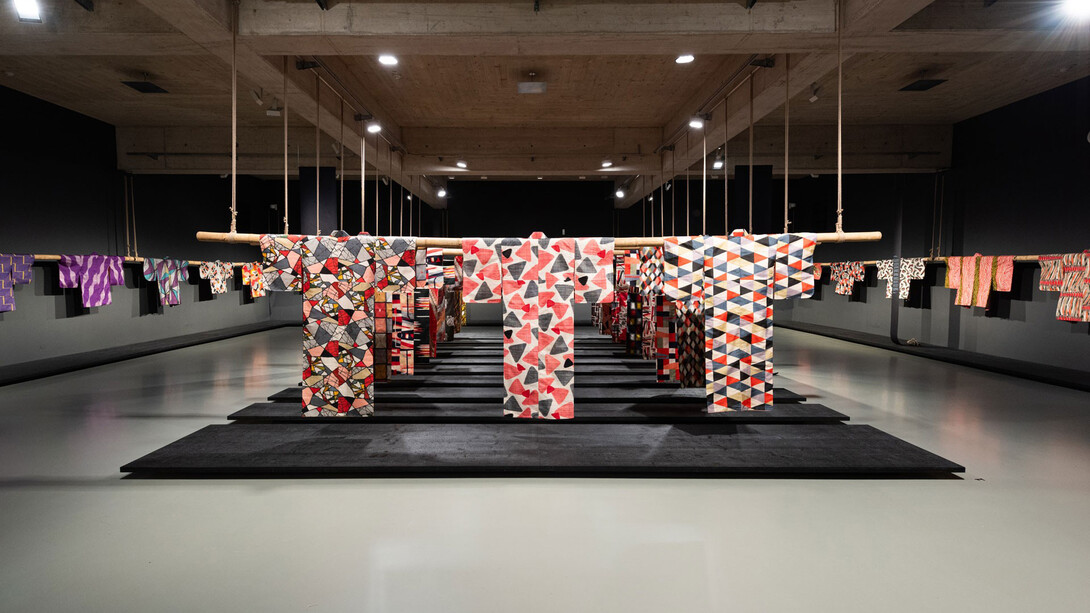 Powerful patterns, exhibition view. Courtesy of Museum für angewandte Kunst