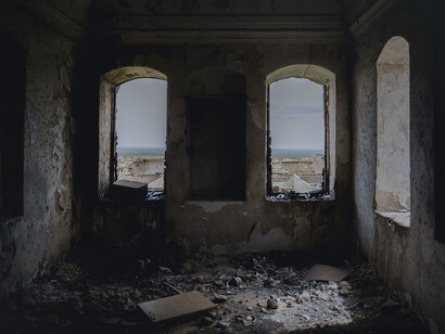 A democracia está a ser tão esvaziada de conteúdo que pode ser defendida pelos que se servem dela para a destruir