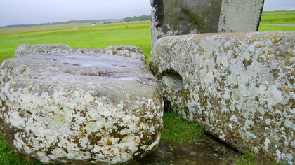 Piedra del altar en Stonehenge, es una estructura megalítica prehistórica en la llanura de Salisbury en Wiltshire, Inglaterra