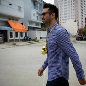 The Propeller Group, Lenin Piece, 2013, 24k gold plated pendant with 18k gold chain, 9.375 x 5.75 x 15.24 inches