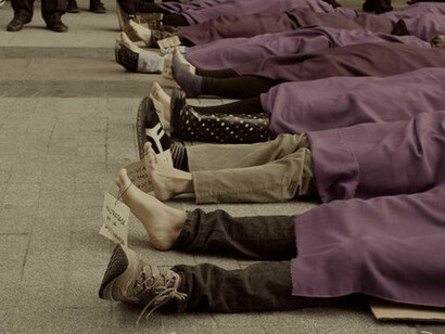 Manifestantes clamando contra las escandalosas cifras de asesinatos provocados por la violencia machista