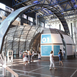 Earthwatch. Courtesy of Cité des Sciences et de l'Industrie