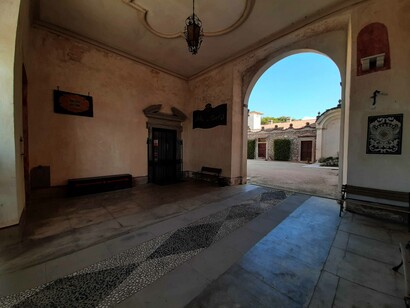Bergamo, La Celadina, Villa dei Tasso, Entrance hall