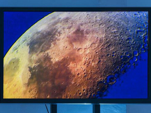 At the end of all human dreams there is nothing but dust. Courtesy of ADN Galeria. Photo by Roberto Ruiz