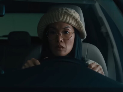 Ali Wong's character in the car