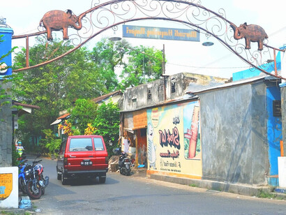 Whether it's the bustling streets of Solo, Indonesia, or the warm smiles of its people, the small-town charm of the city offers a personal connection to Indonesian culture that feels impossible to forget