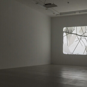 Ne voulais prendre ni forme, ni chair, ni matière. Courtesy of Esther Schipper