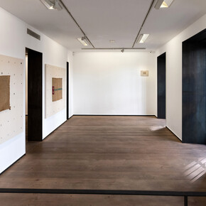 Marta Barrenechea, Love is to be foolish together, vista de exhibición. Cortesía de la Galería Rafael Pérez Hernando