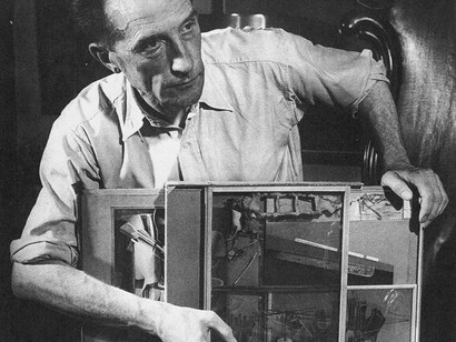 Marcel Duchamp con Valise