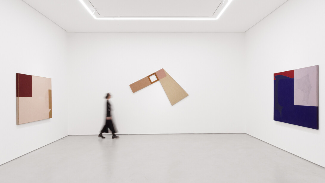 Manfredo de Souzanetto, Da terra, o que vem... vista da exposição. Cortesia da Galeria Simões de Assis