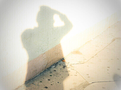 L’être humain comme processus : une forme provisoire projetée dans un champ de conditions qui la dépasse