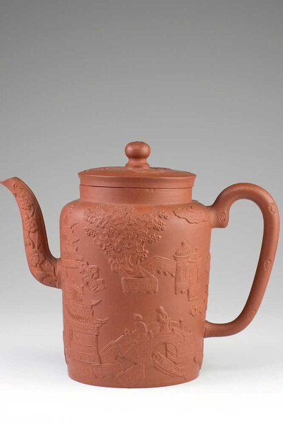 Teapot with Appliqué Landscape known as “Lovers’ Bridge”, circa 1700–1710, Qing Dynasty, Kangxi Reign