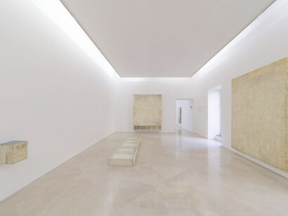 Sala mostra Lawrence Carroll, Museo Madre, 2022