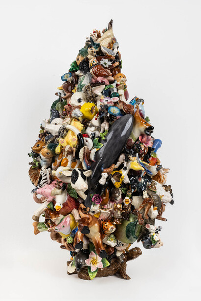 Debra Broz, Weight of the world, 2024. Courtesy of Track 16 Gallery