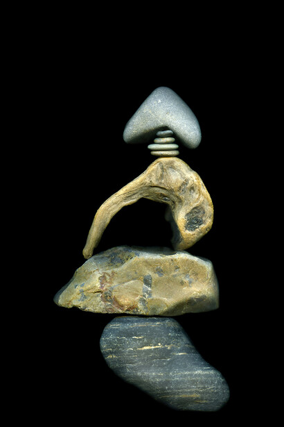 Angki Purbandono, Lodge Stone 04, scanography, print on fabric, 300 x 140 cm, edition of 10 + 1AP © Angki Purbandono, courtesy of Mizuma Gallery