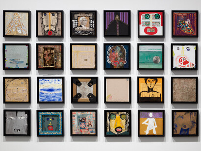 Huguette Caland, Una vida en pocas líneas, vista de exhibición. Cortesía del Museo Nacional Centro de Arte Reina Sofía