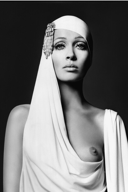 Isa Stoppi fotografata da Gian Paolo Barbieri