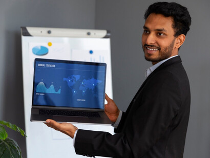 A sports manager showing detailed information about the teams revenue and how to enhance it