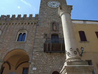 La Colonna dell'ospitalità a Bertinoro