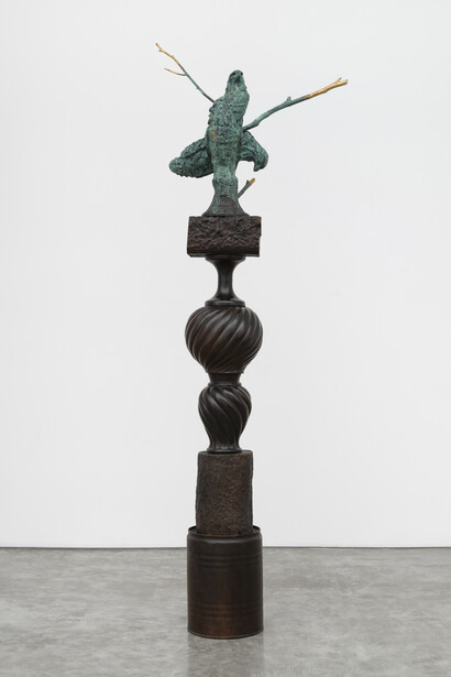 Barrão,
Revoada, 2023,
bronze,
100 x 31 1/2 x 33 1/2 in (254 x 80 x 85 cm),
Edition 3 + 2 AP. Courtesy of the artist and Night Gallery