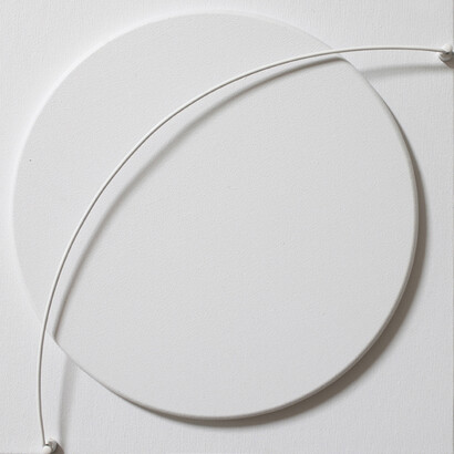 Satellite, 2015, acrilico e filo di rame su tela, 30x30 cm 