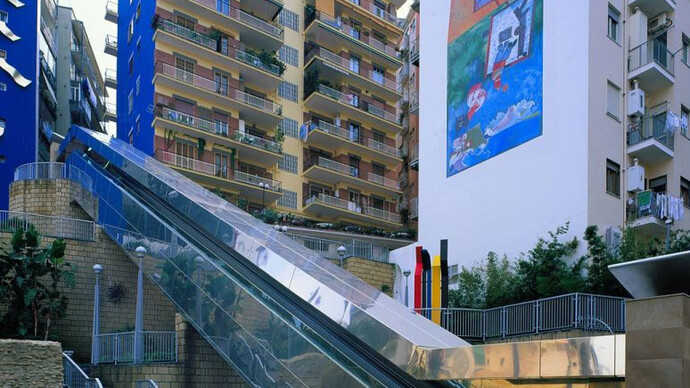 Stazione Salvator Rosa della Metropolitana di Napoli