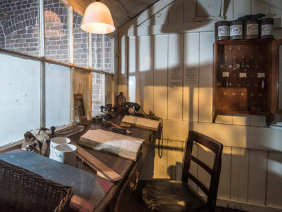 Warehouse of the World. Courtesy of Museum of London Docklands