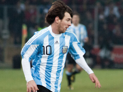 Messi playing for Argentina, 2010