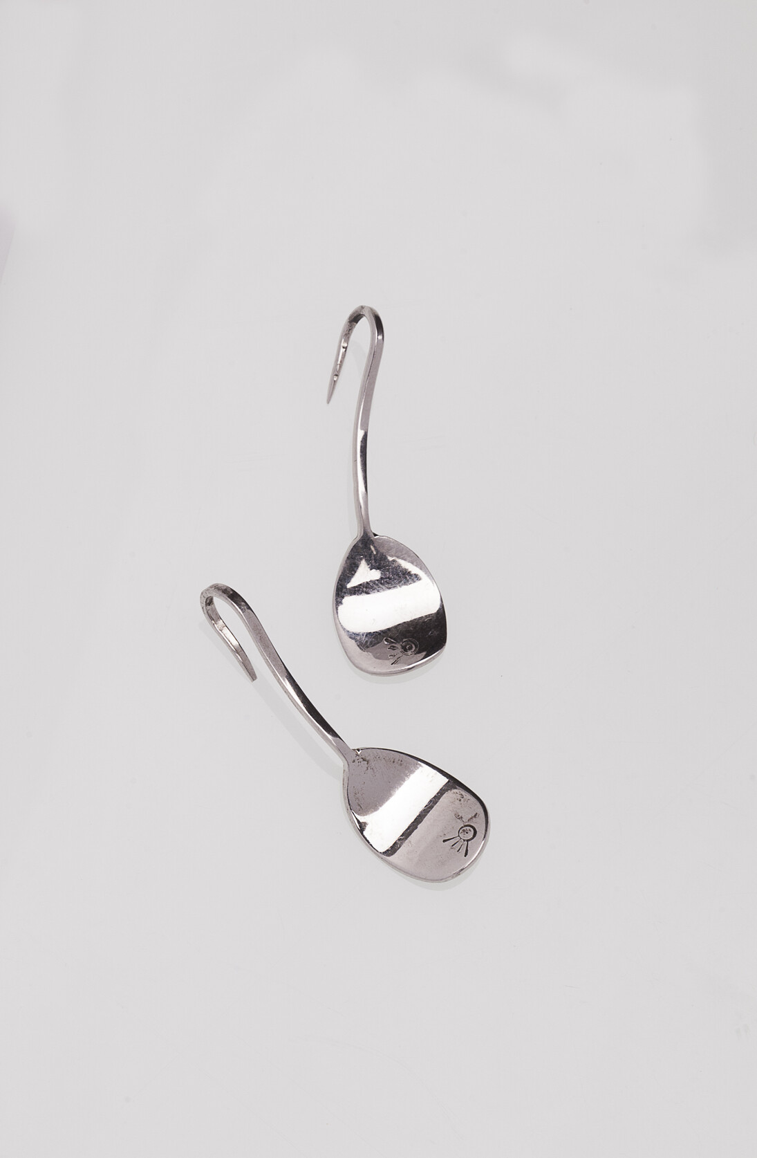 Enzo Mari Collezione Magic, Arnolfo di Cambio 2001 orecchini argento