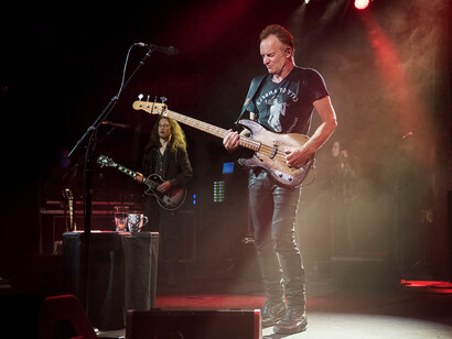 Sting durante una delle tappe del tour
