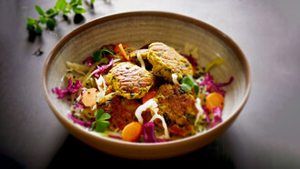 Polpette di patate e cicoria profumate al curry