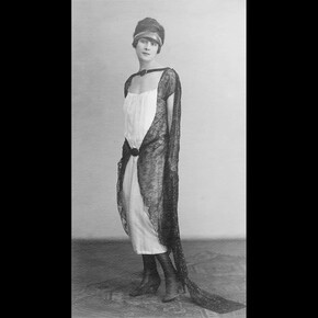 A Viennese Attire. Courtesy of Leopold Museum