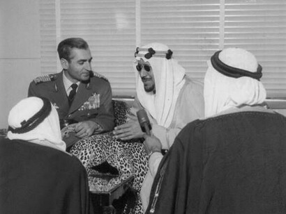 El sah de Persia con el rey Saúd bin Abdeluziz de Arabia Saudí
