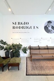 Exposição do pioneiro do design modernista no Brasil, Sérgio Rodrigues, também no local