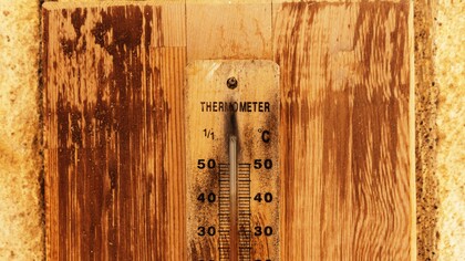 A thermometer with rising temperature