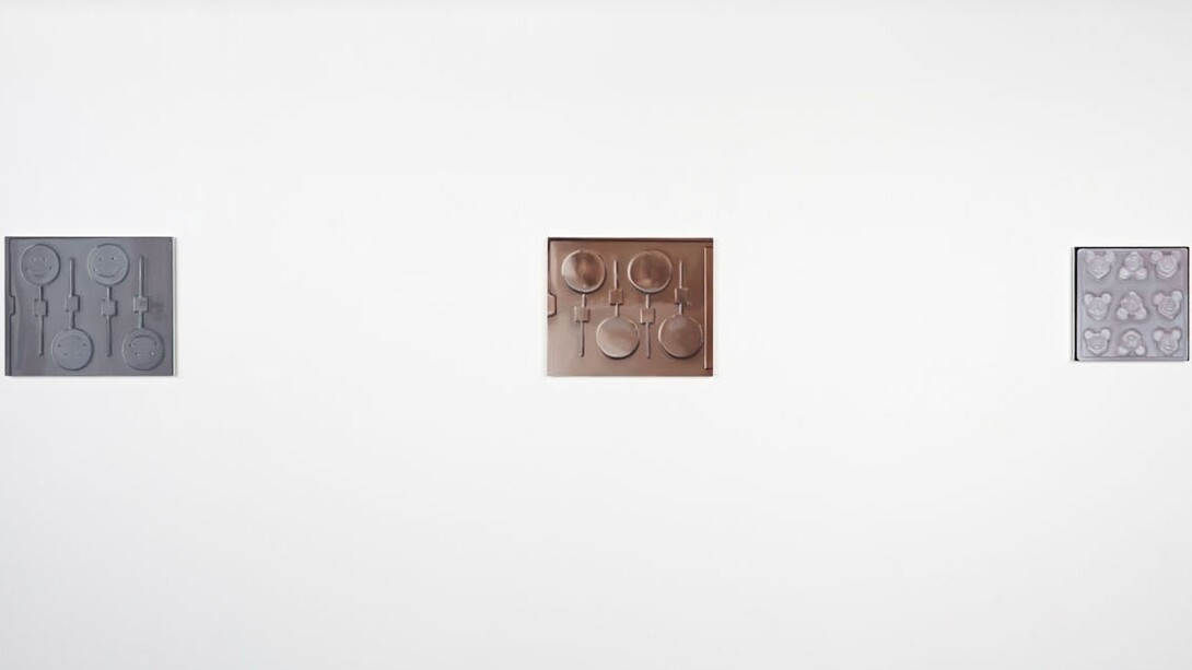 Sarah Poots, One unit and the next, Image courtesy of the artist and ANDOR, 2015. Photography by Tom Carter