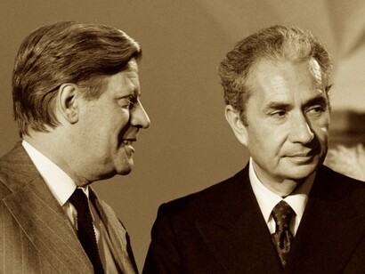 Aldo Moro (derecha)