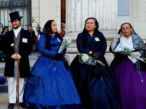 Trajes de época del siglo XIX. Santiago, Chile, 8 de diciembre de 2025