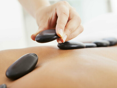 La tradizione ayurvedica antica richiedeva una preparazione ed un impiego legato all’uso di mantra e una osservanza dei cicli astronomici e astrologici