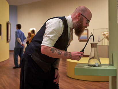 Various artists, Yellow. Beyond Van Gogh’s colour, exhibition view. Courtesy of Van Gogh Museum