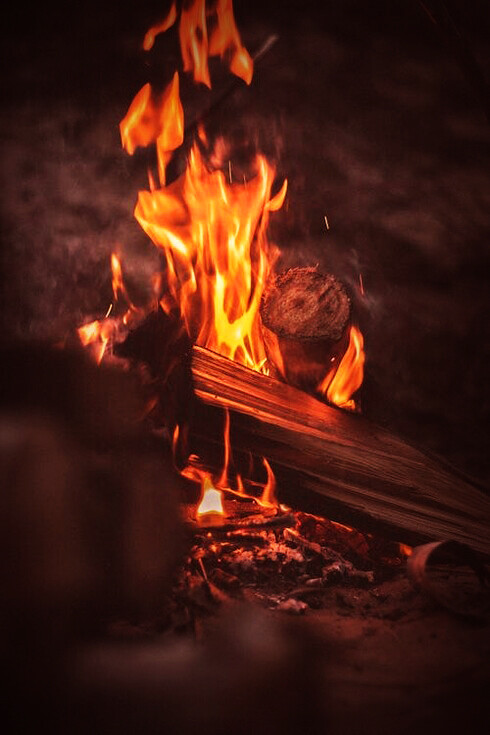 Vos y tu primo apenas podían cargar uno entre los dos de lo pesado que era, por lo que Marcelo ayudaba levantando el balde desde abajo