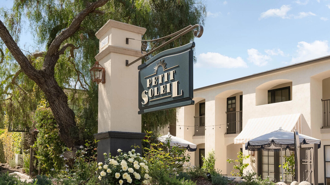 Lovely flowers and a peaceful atmosphere at the hotel's entrance