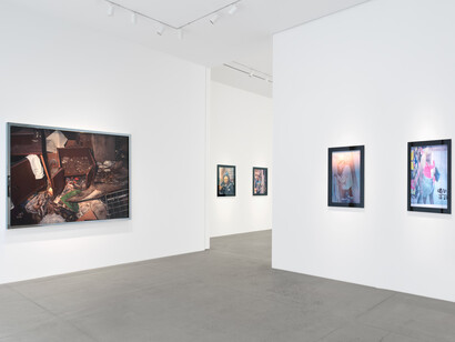 Deana Lawson, exhibition view. Courtesy of Gagosian Gallery