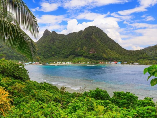 Baia vulcanica di Pago Pago, American Samoa. Foto di Giò Barbieri