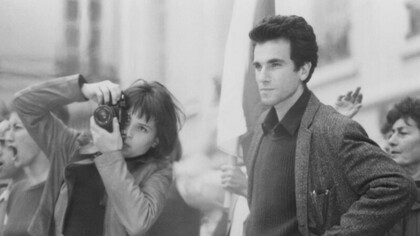 Juliette Binoche e Daniel Day-Lewis in una scena da “L'insostenibile leggerezza dell'essere”, film del 1988, liberamente tratto dall'omonimo romanzo di Milan Kundera