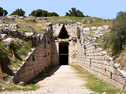 La tumba de tipo tholos de Clitemnestra en el yacimiento arqueológico de Micenas, que fue uno de los principales centros de la civilización griega, una fortaleza militar que dominaba gran parte del sur de Grecia