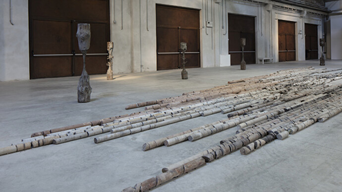 Giorgio Andreotta Calò
“La scultura lingua morta III”, exhibition view, Sprovieri Gallery, London, 2015
Courtesy Sprovieri Gallery, London
Photo: Riccardo Abate