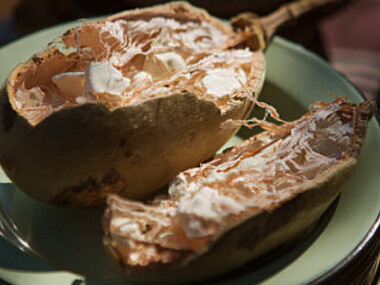 The baobab fruit’s pulp, seeds, and leaves are all edible, offering a versatile range of uses in smoothies, energy bars, and supplements